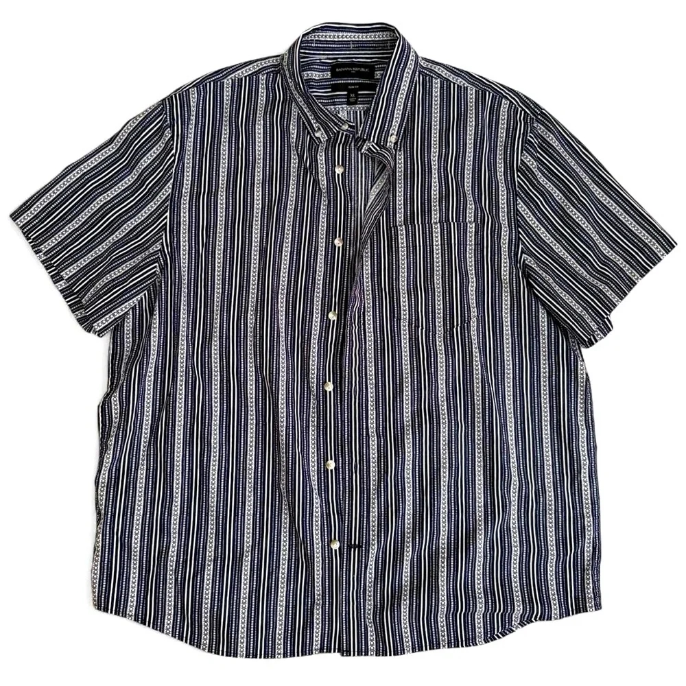 Banana Republic Printed Slim Fit Sort Sleeve Button Down Shirt